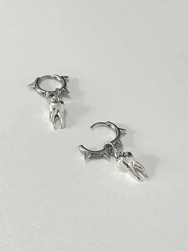 Gothic Jewelry Tooth Stud Earrings Grunge Rock Accessory Charms Hoop Earrings for Women Punk Korean Fashion Earrings