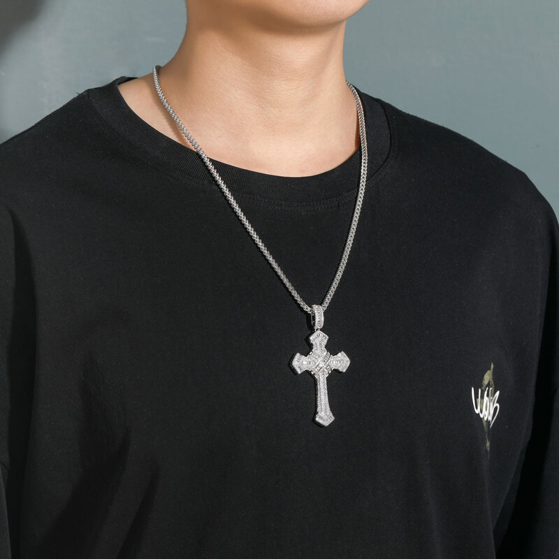 Men's cross necklace, Hao Shi stainless steel necklace, fashionable hip hop sweater chain, best gift