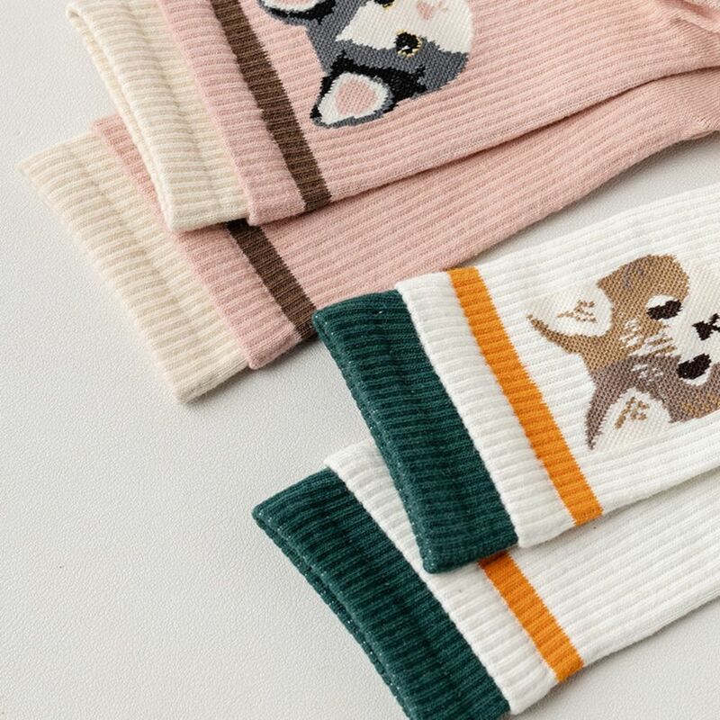 Calcetines de algodón antideslizantes para mujer, medias cómodas y sencillas de cinco dedos, transpirables, con dibujos de animales