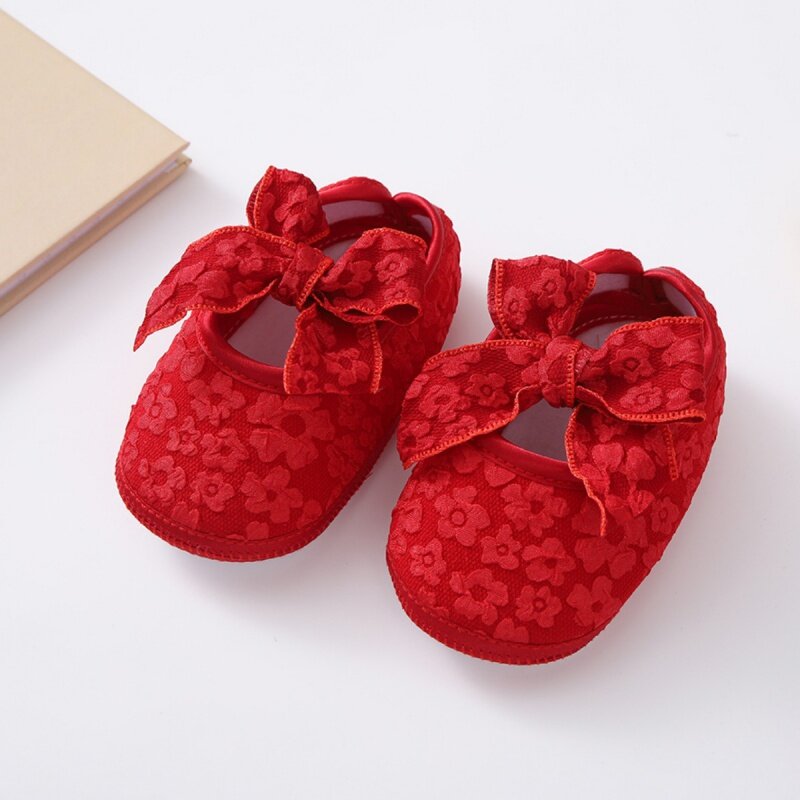 Buty dla dziewczynek antypoślizgowe miękkie podeszwy Bowknot mieszkania niemowlę maluch First Walker noworodek wiosna jesień śliczne buty księżniczki
