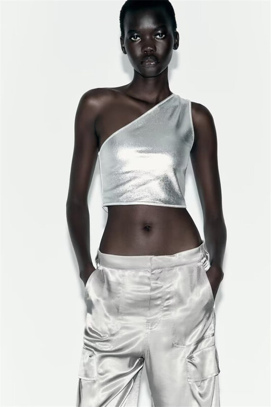 T-shirt da donna aderente senza maniche con gilet asimmetrico in lamina di metallo senza cuciture con ombelico esposto sul fondo della spalla singola