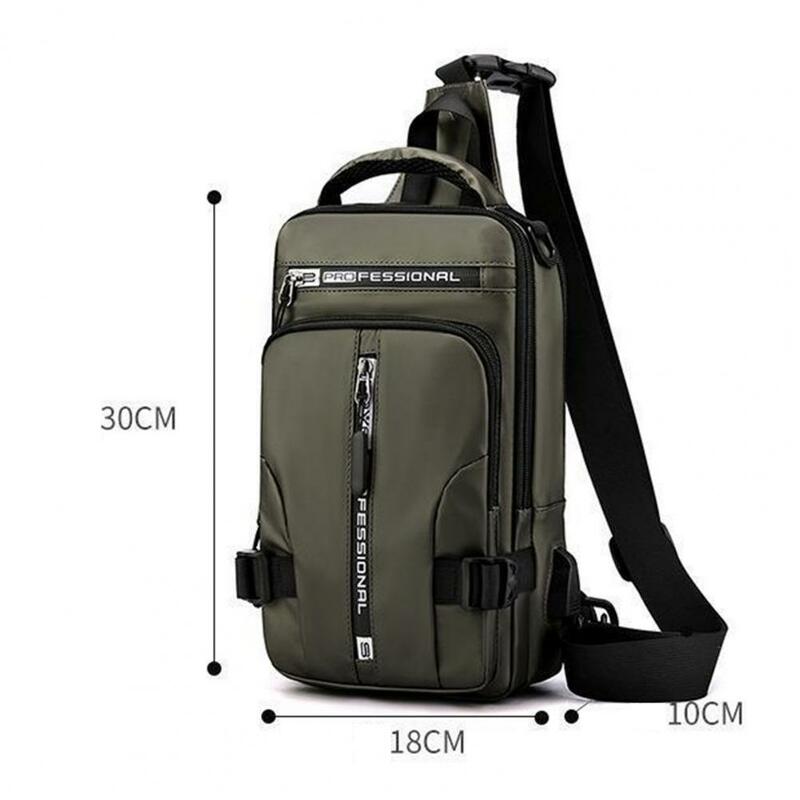 Bolsa de peito impermeável masculina com porta de carregamento USB, alça de ombro ajustável, grande capacidade, leve para viagens