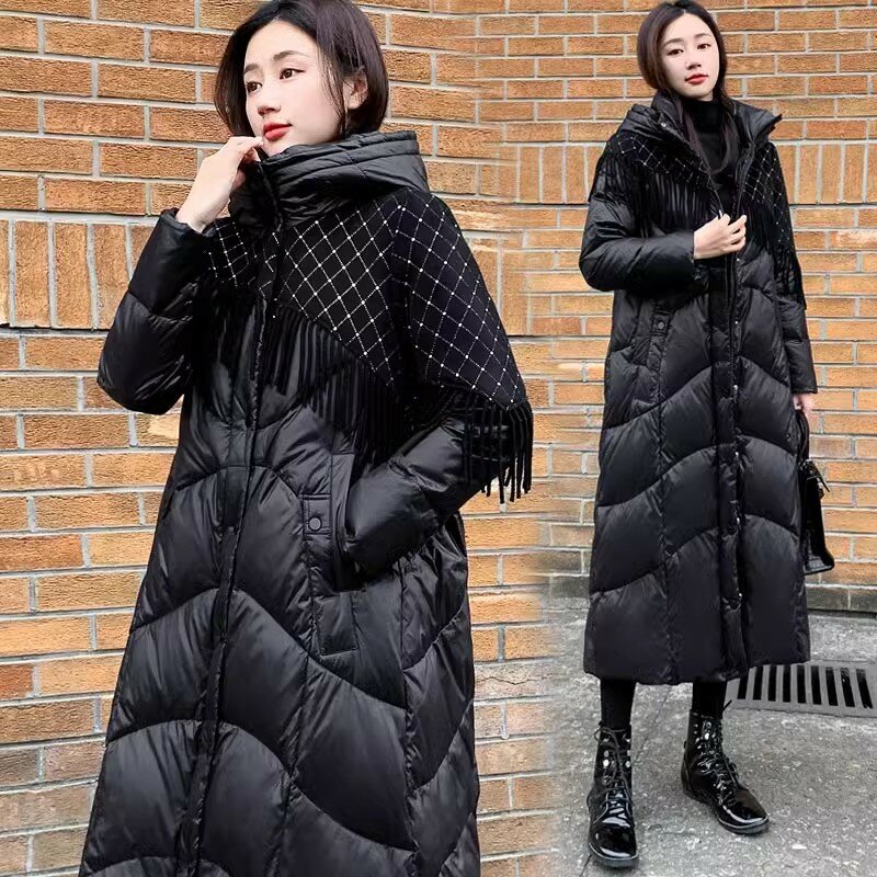 Abrigo largo de plumón con capucha para mujer, parka cálida con borlas a cuadros, elegante, color negro, novedad de invierno, 2024