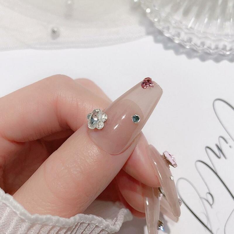 Bonito tridimensional luxo manicure flor de ameixa falso cristal decoração da arte do prego mini ornamento do prego salão de beleza fornecimento