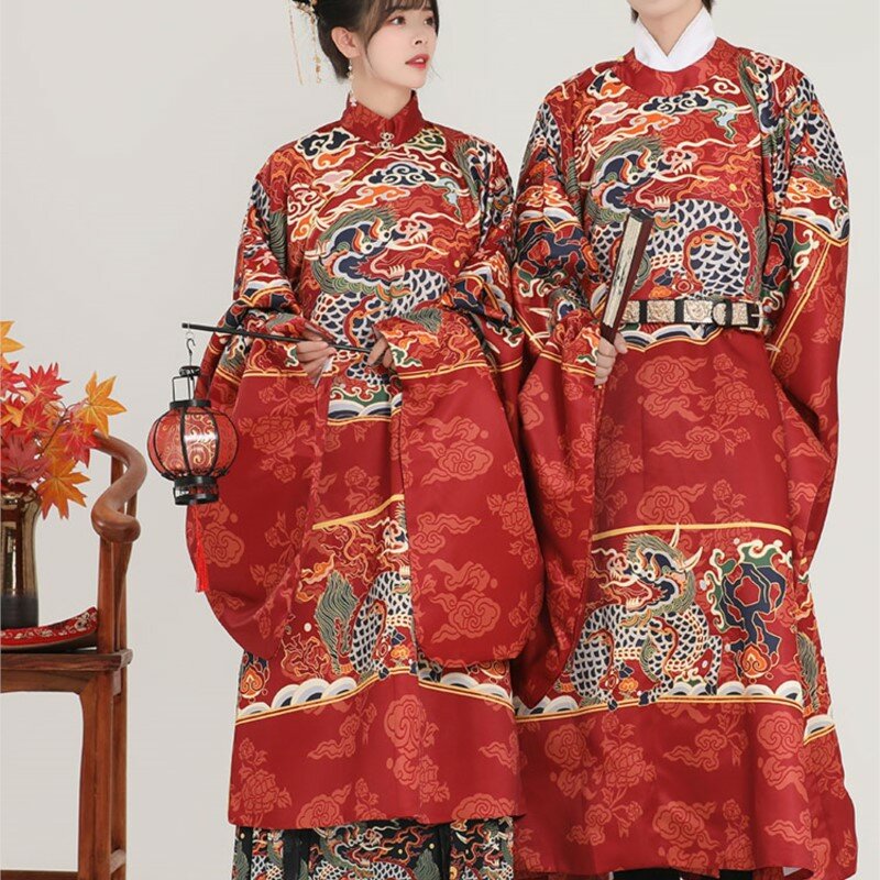 Ming-Made gaun panjang kerah tegak pria dan wanita jubah leher bulat pasangan gaun emas anyaman Hanfu