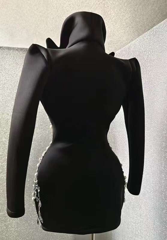 Galajurk Vestidos De Fiesta Elegantes Para Mujer2024 Zwarte Lange Mouwloze Sprankelende Strass Mini Jurk Uitvoering