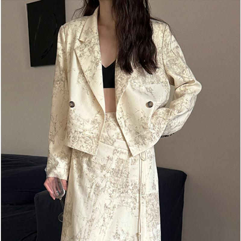 Traje corto de estilo chino para mujer, Chaqueta corta Floral, abrigos de alta gama, ropa holgada de viaje, color gris albaricoque, novedad de otoño, 2023