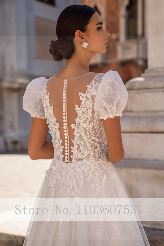 Boho O-neck Appliques Lace Tulle Wedding Dress for Women Short Sleeve A-line Court Button Wedding Gown vestido de noiva