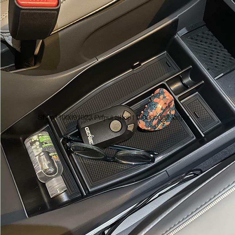 กล่องเก็บของสำหรับ Hyundai Ioniq 5 2022ถาดจัดระเบียบคอนโซลกลางล่างอุปกรณ์ตกแต่งภายในที่มีขอบยางสีดำ