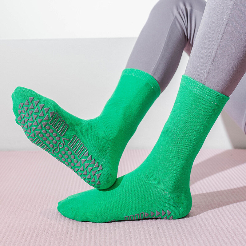 Calzini da Yoga a tubo medio in cotone antiscivolo che assorbono il sudore calzini sportivi da Pilates traspiranti calzini da allenamento per la danza calzini per le donne
