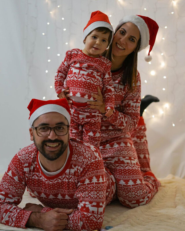 Одежда для мамы и меня, новинка 2023, Рождественский пижамный комплект для семьи, Мягкая Милая одежда для сна, костюм из 2 предметов для взрослых и детей, наряды для рождественского образа