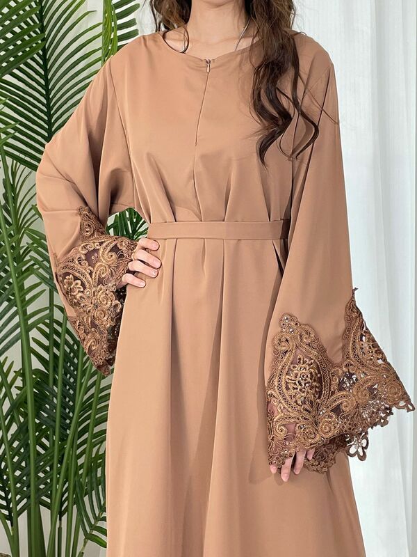 Vestido muçulmano de renda monocromática com flores para mulheres, Kaftan manga comprida, Dubai Abaya, roupas soltas com zíper, tamanho grande