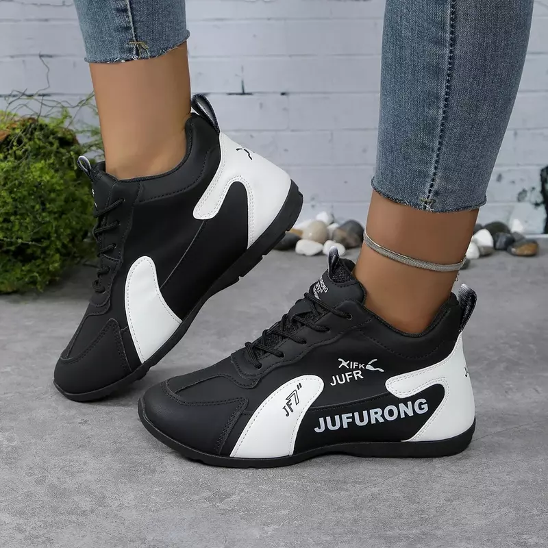 Sneakers da donna 2024 New Summer Fashion traspirante donna Mesh Lace Up scarpe sportive per donna Platform Walking Designer Sneakers