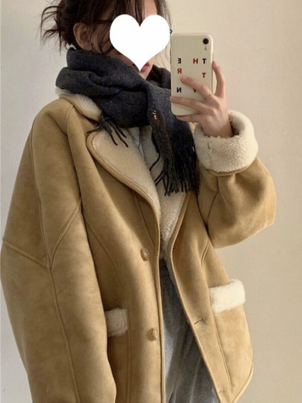 Jaket hangat baru musim gugur musim dingin mantel wanita bergaya jaket sepeda motor terintegrasi bulu tebal wol domba mantel pendek berlapis