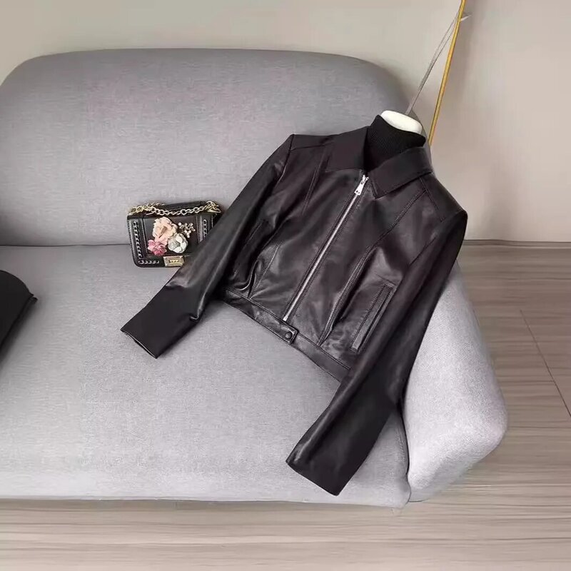 Abrigo corto de cuero de estatura para mujer, chaqueta de piel de oveja auténtica con cuello abatible para motocicleta, Primavera, 2024