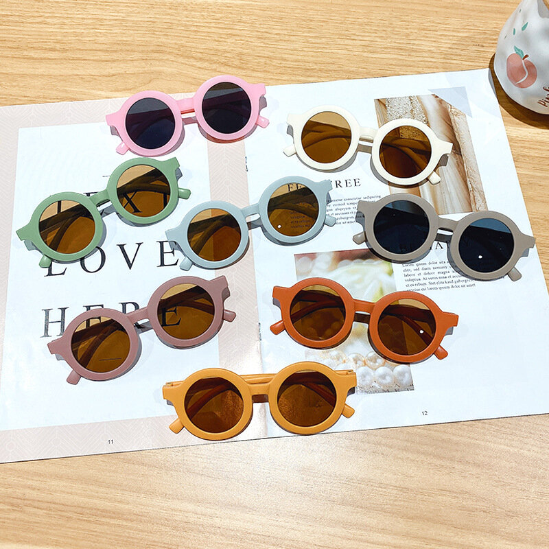 2024 klasyczne okulary przeciwsłoneczne dla dzieci z osobowością na zewnątrz dla chłopców w kolorach do ochrony oczu UV400 dla dzieci