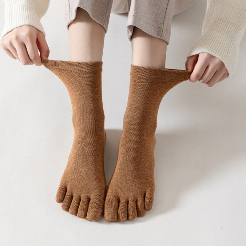 Носки женские с пятью пальцами для йоги, однотонные Нескользящие повседневные модные носки из органического хлопка для девушек и женщин, для пилатеса, фитнеса, в стиле Харадзюку с пальцами