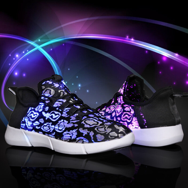 Sepatu bercahaya anak laki-laki dan perempuan, sneaker bercahaya LED dengan lampu USB isi ulang anak-anak dan dewasa