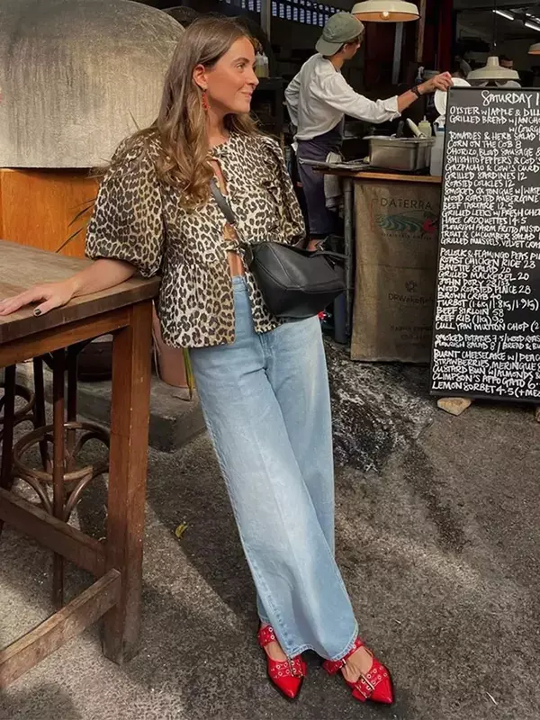 Camisa feminina estampada de leopardo oca, pescoço em O, manga curta, tops de peito único, streetwear feminino chique, nova moda, 2024