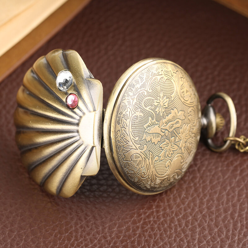 Charm Shell Shaped Bronze Necklace Pocket Watch Quartz Analog Arabic Numerals Dial Vintage Stylish Pendant Clock Unisex