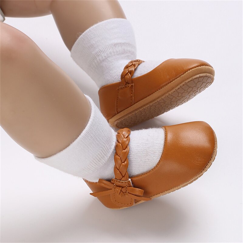 Sepatu Princess sol lembut bayi perempuan, sepatu musim semi musim gugur bahan kulit PU, sepatu Crib pita antiselip kasual untuk bayi balita perempuan