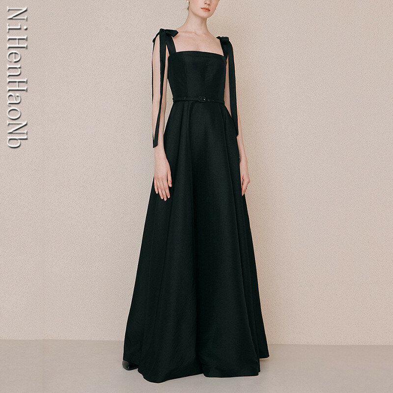 エレガントなサテンのウェディングドレス,スパゲッティストラップ,地面の長さ,クラシック,黒,新しいコレクション