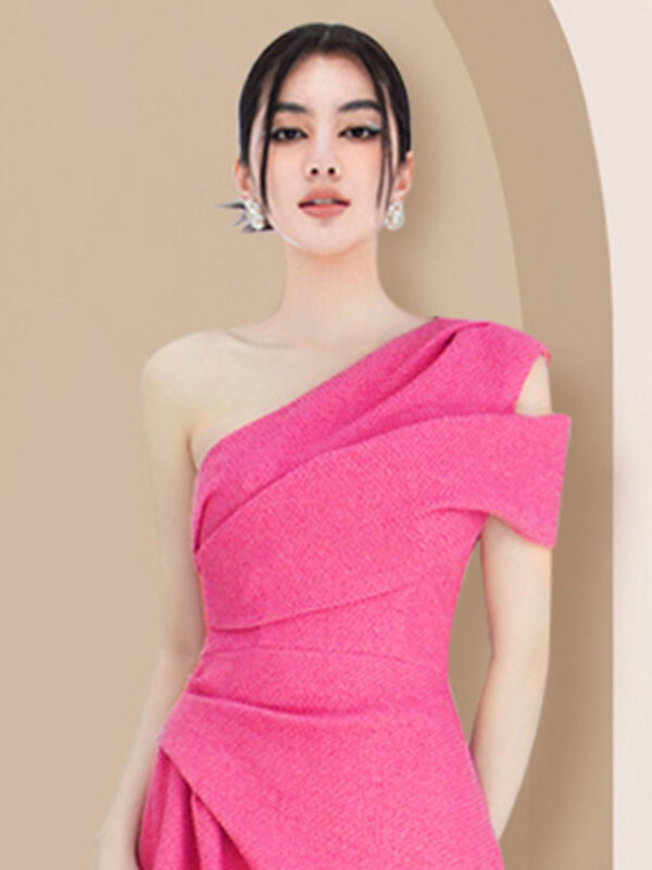 DEAT Elegant Dress One Shoulder High Waist  Solid Color Asymmetrical Pleated Women's Dresses 2024 Summer New Fashion 13DB3680