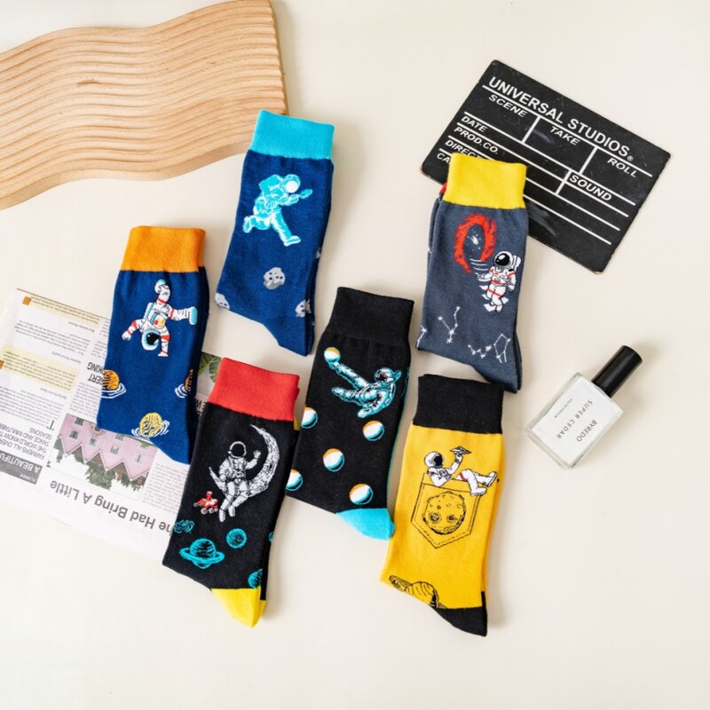 MYORED 10 pairs of  cartoon animation painting movement style original design ins fashion trend men's mid-tube socks