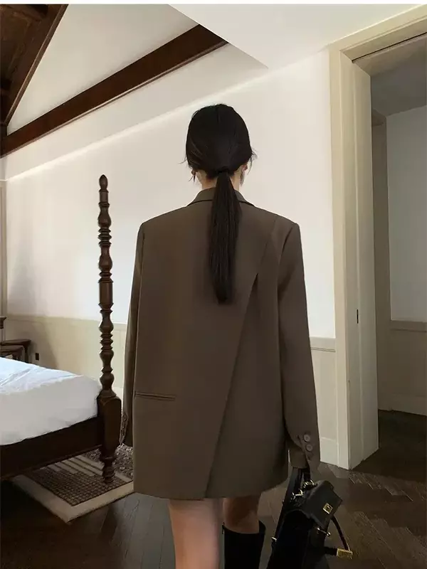 Женский офисный пиджак с отложным воротником, черный пиджак с длинными рукавами и разрезом сзади в Корейском стиле, Свободное пальто для осени и зимы