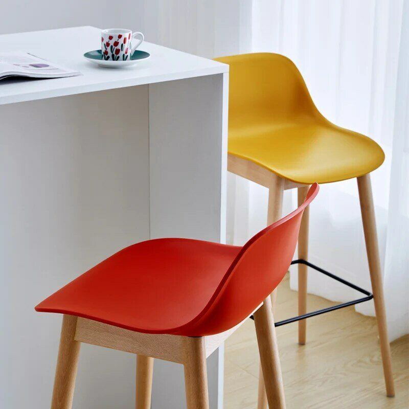 Nordycka sztuka krzesło barowe z litego drewna oparcie jadalnia nowoczesny prosty fotel z tworzywa sztucznego fotel rozkładany podnóżek szezany meble