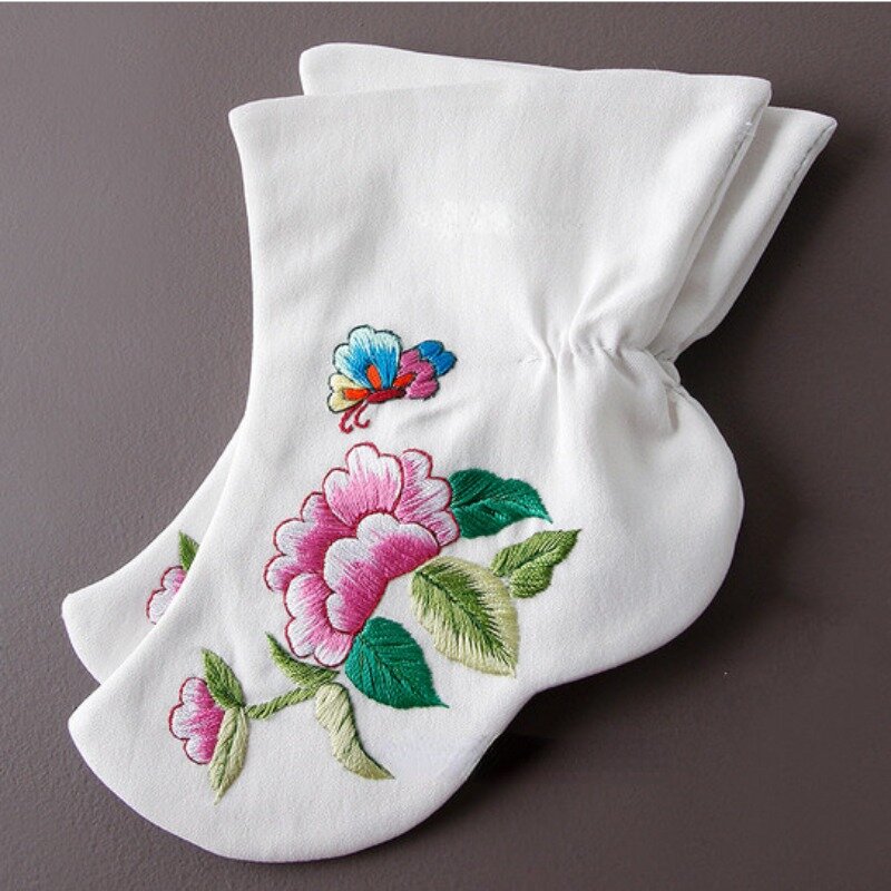 Calcetines de Hanbok blancos para niños, calcetines bordados de alta calidad, calcetines bonitos para niños de 1 a 2 años