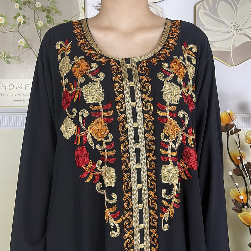 Nowy muzułmanki Abaya wysokiej jakości sukienka z długimi rękawami Dubai moda haftować bawełniany szlafrok dama luźna afrykańskie ubrania Maxi Islam