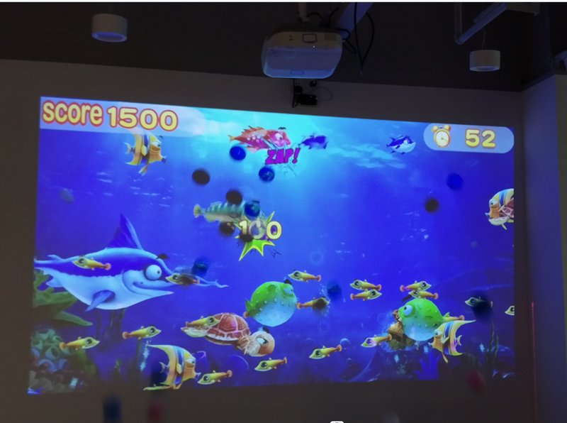 30 Zoll bis 400 Zoll interaktives Projektions system Software-Werbe display führte holo graphische Anzeige Video-PC-Ereignisse, Spielplatz