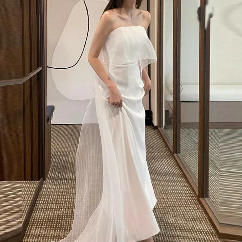 Elegant White A-Line Satin Wedding Dress Strapless Backless Bride Dresses Scoop Vintage Sleeveless Bridal Dresses Floor-Length