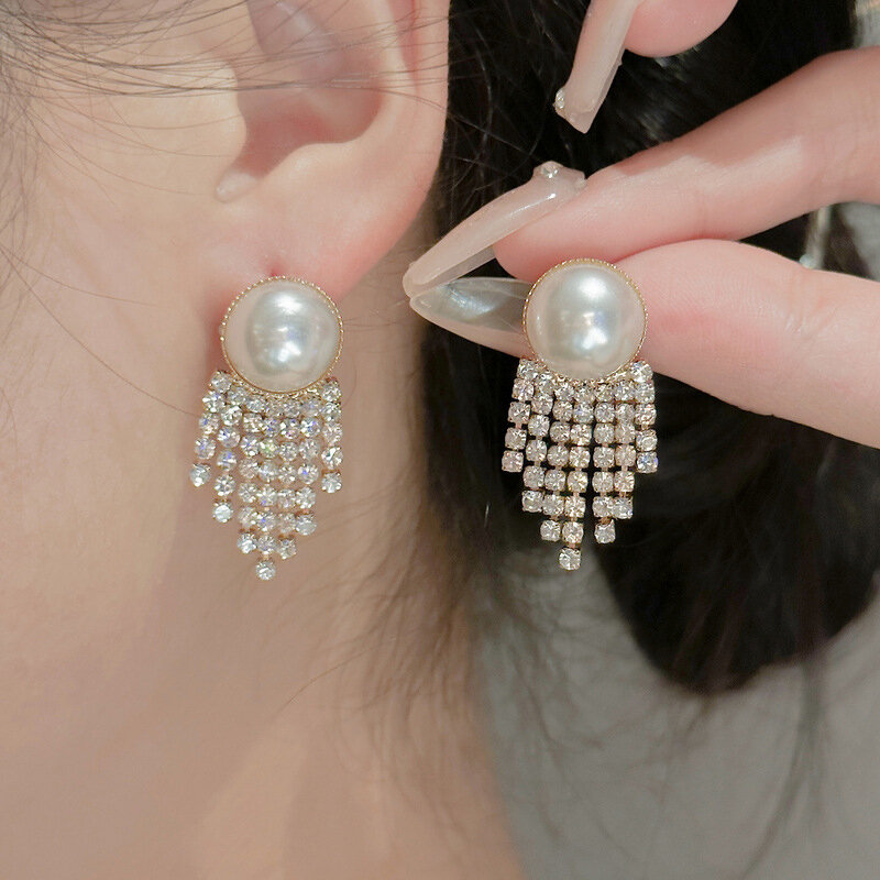 Boucles d'oreilles en perles de diamant français pour femmes, bijoux de banquet de tempérament exquis, style cool, doux et polyvalent, avancé