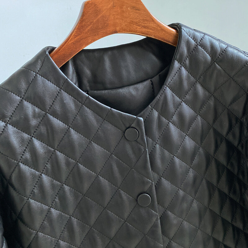 Chaqueta negra de cuero auténtico para mujer, abrigos largos acolchados de algodón de alta calidad para primavera y otoño, Zm546