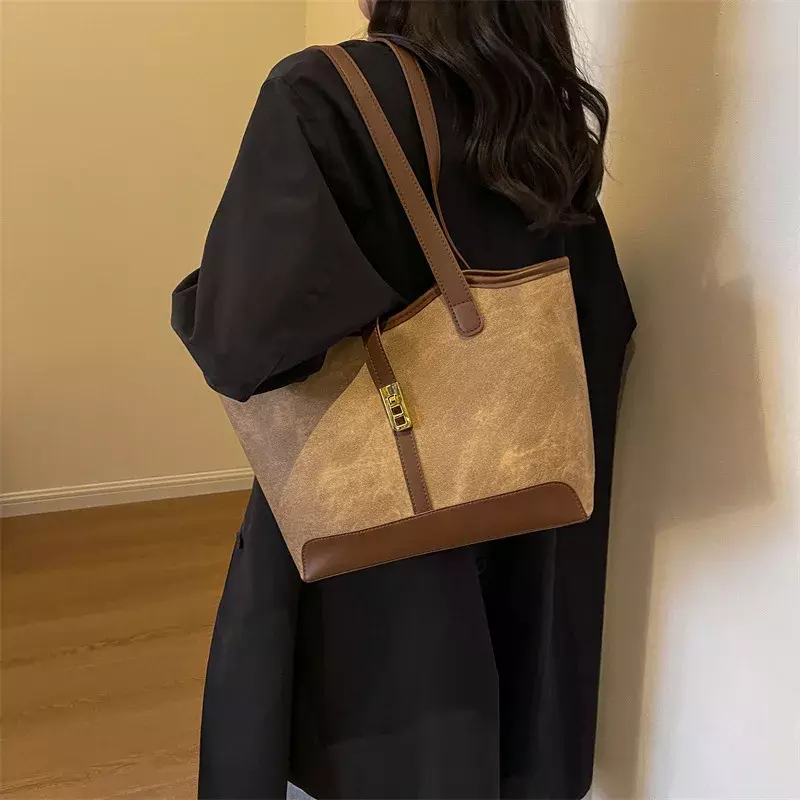Large Capacity Versatile Casual Tote Women's New 2024 Simple Texture Big Contrast Color Commuter Work Shoulder Bag