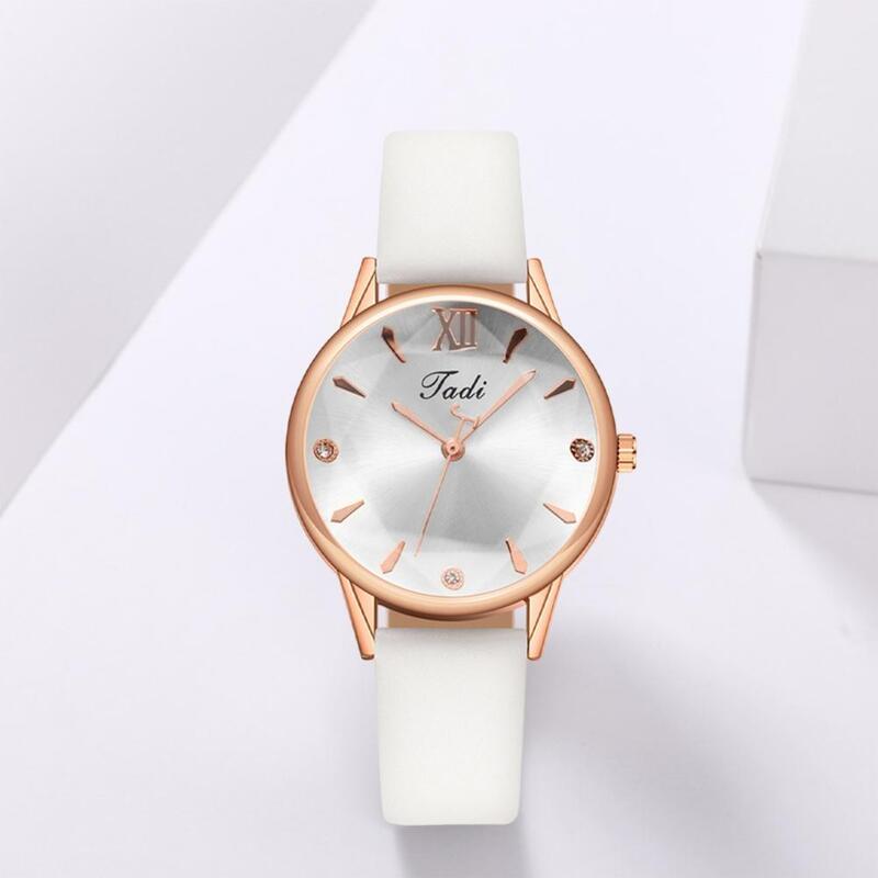Женские кварцевые часы, элегантные женские наручные часы с ремешком из искусственной кожи, кварцевый механизм для женщин