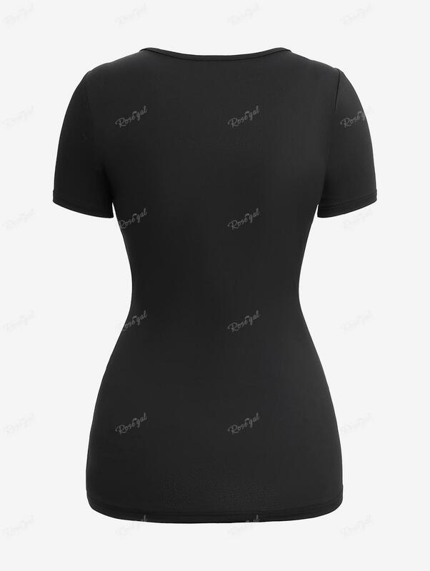 Rosegal เสื้อยืดคอกลมทรงสี่เหลี่ยมยืดสูงสำหรับผู้หญิงสีดำเย็บปะติดโซ่แบบกอธิคขนาดใหญ่พิเศษ
