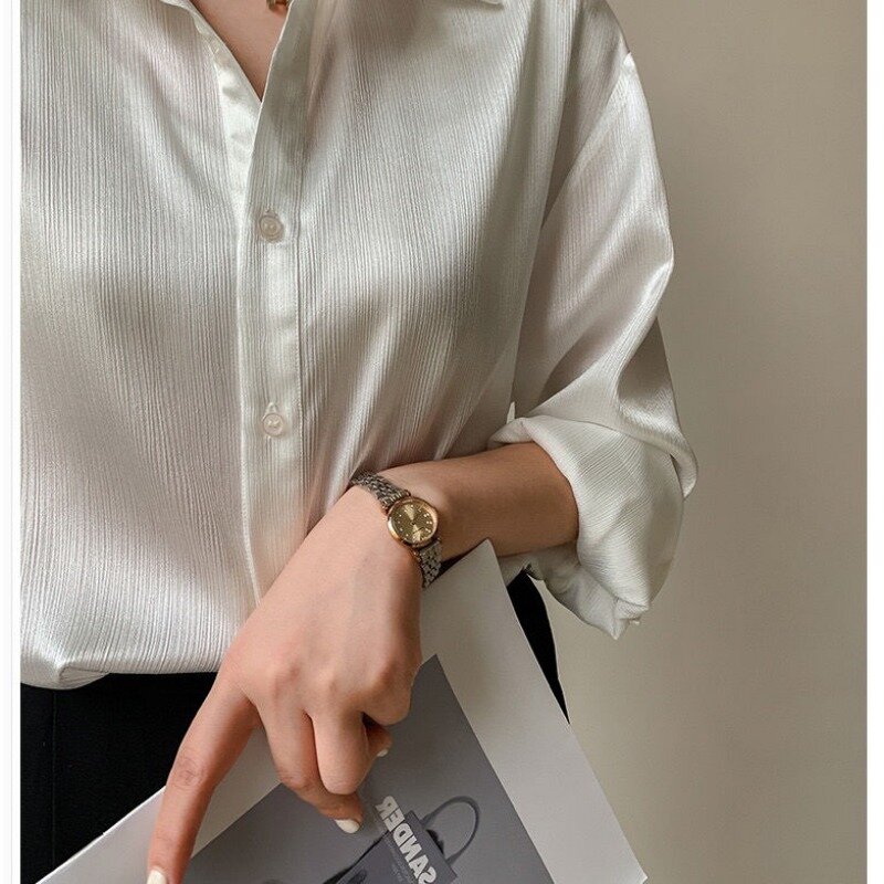 Qweek-女性用ホワイトサテンロングスリーブTシャツ、ヴィンテージブラウス、エレガントなボタン、お金、美的、韓国トレンド、オフィスレディース、春