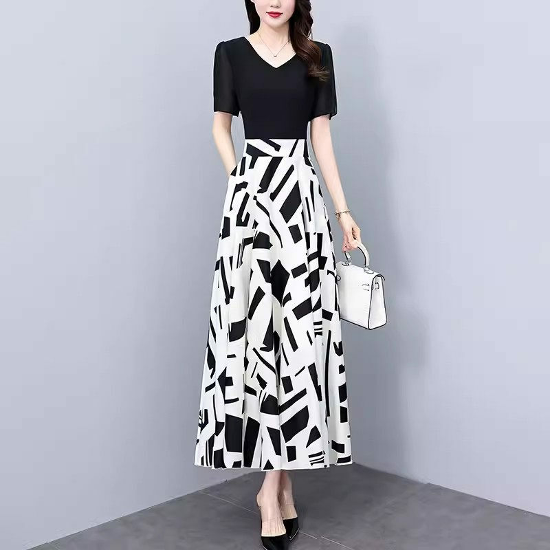 Nowa drukowana szyfonowa sukienka 2024 Moda Wąska talia Krótki rękaw Letnia długa sukienka Koreański styl Duży rozmiar Odzież damska K857