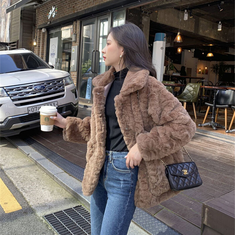 Mantel Bulu Kelinci Palsu Tebal Hangat Musim Dingin Jaket Mewah Wanita Pakaian Luar Pendek Bulu Berbulu Longgar Jalan Korea Chaquetas Pakaian Salju