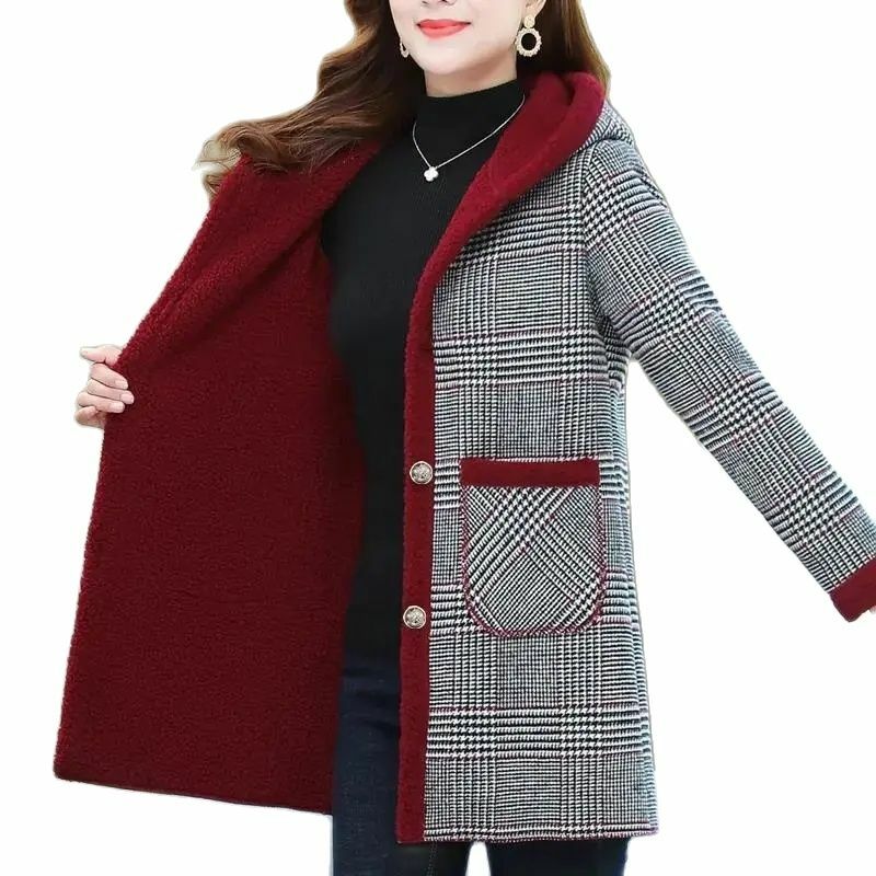 Dodaj aksamitny płaszcz w kratę bluzki damskie w średnim wieku damskie średniej długości bawełniane wyściełane kurtki zimowe z kapturem ciepłe zimowe płaszcze