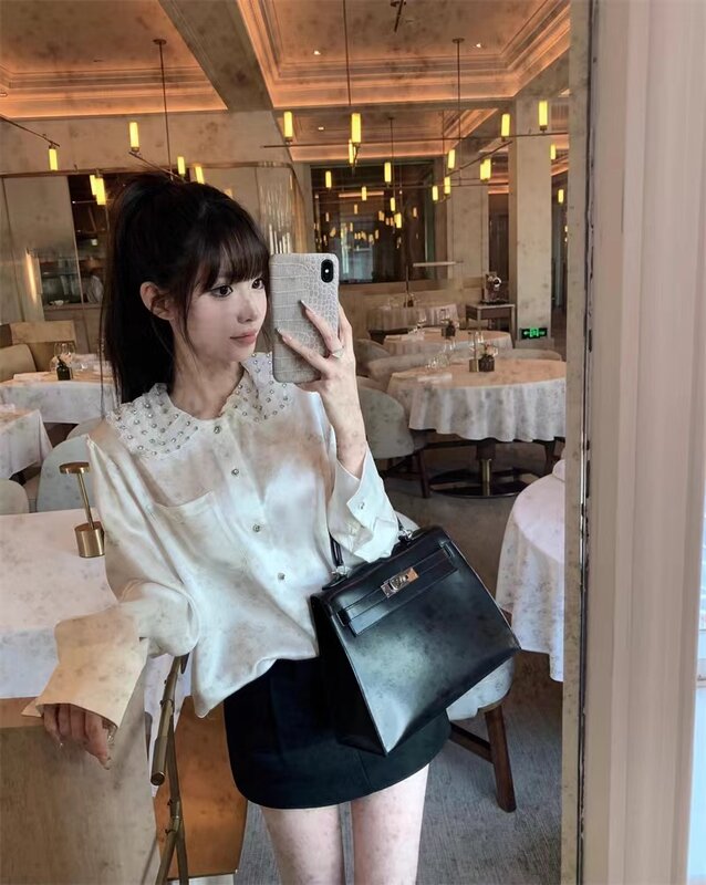 Camisa branca estilo lapela feminina, parte superior cravejada, gola redonda, doce e solta, roupa feminina, moda coreana, nova, primavera