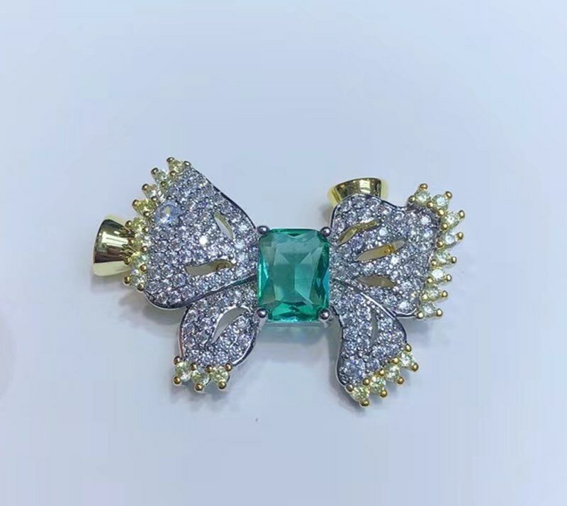 Un pezzo 1 pezzo zircone verde chiusura a farfalla accessorio per gioielli connettore gancio all'ingrosso FPPJ