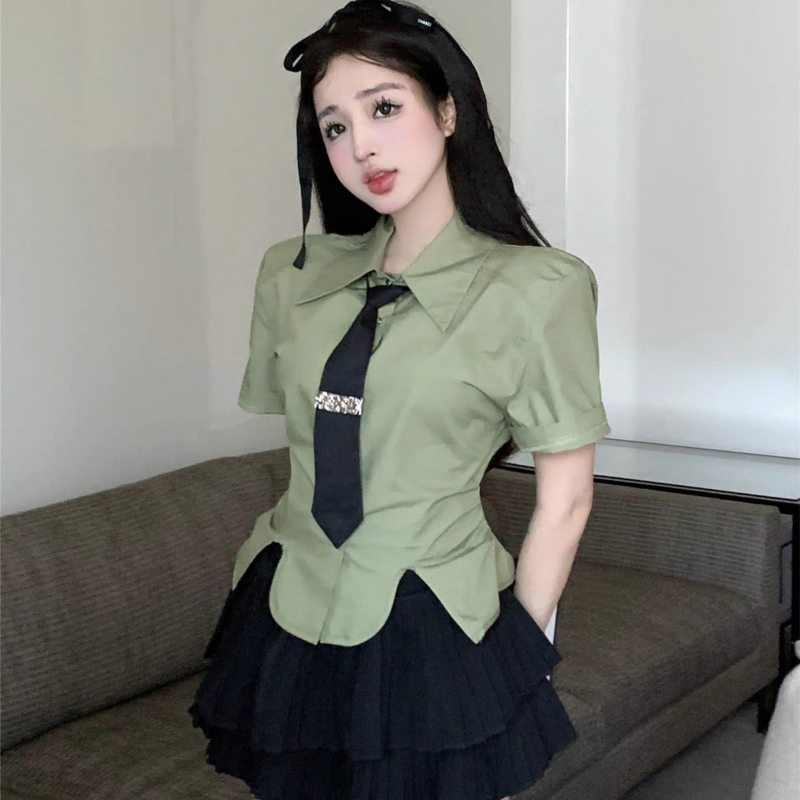 QWEEK blus lengan pendek tunik wanita, kemeja putih seksi potongan hijau asimetris dengan dasi rapi Chic mode Korea musim panas