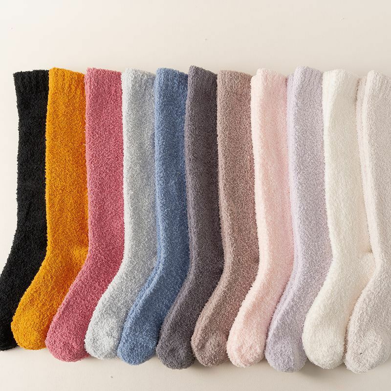 Calcetines largos de lana de Coral para mujer, medias cálidas de felpa para dormir en casa, Color sólido, suaves, hasta el muslo, invierno, nuevo