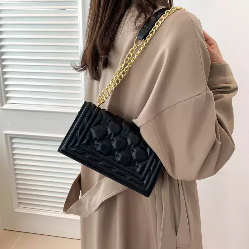 Solid Color Elegant Simple and Fashionable Handbag 2024 Early Spring New All-Match Retro Commuter Small Square Bag for Women