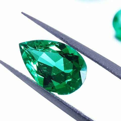 Lab tumbuh pir Colombia bentuk hijau warna top batu untuk jimat DIy bahan membuat perhiasan batu permata batu mulia