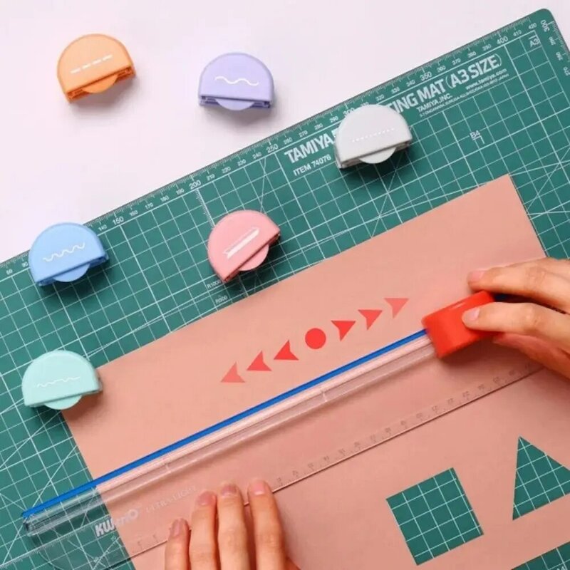 เครื่องมืองานฝีมือแบบทำมือหัวตัดกระดาษอเนกประสงค์แบบ DIY อุปกรณ์ตัดกระดาษที่เล็มหัวแท่นเจาะไม้การตกแต่ง DIY หลายรูปทรง